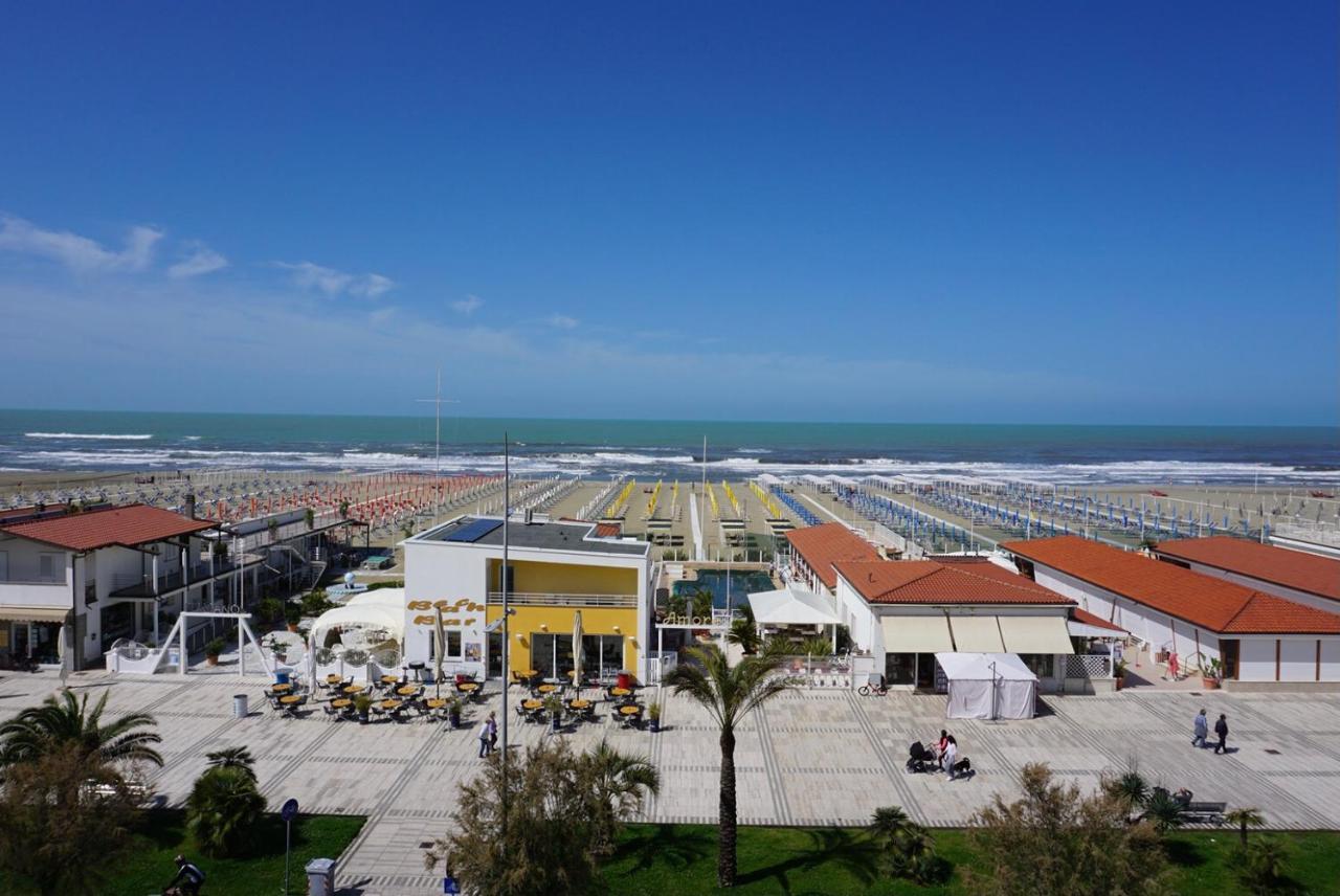 Alba Sul Mare Hotel Lido di Camaiore Eksteriør billede