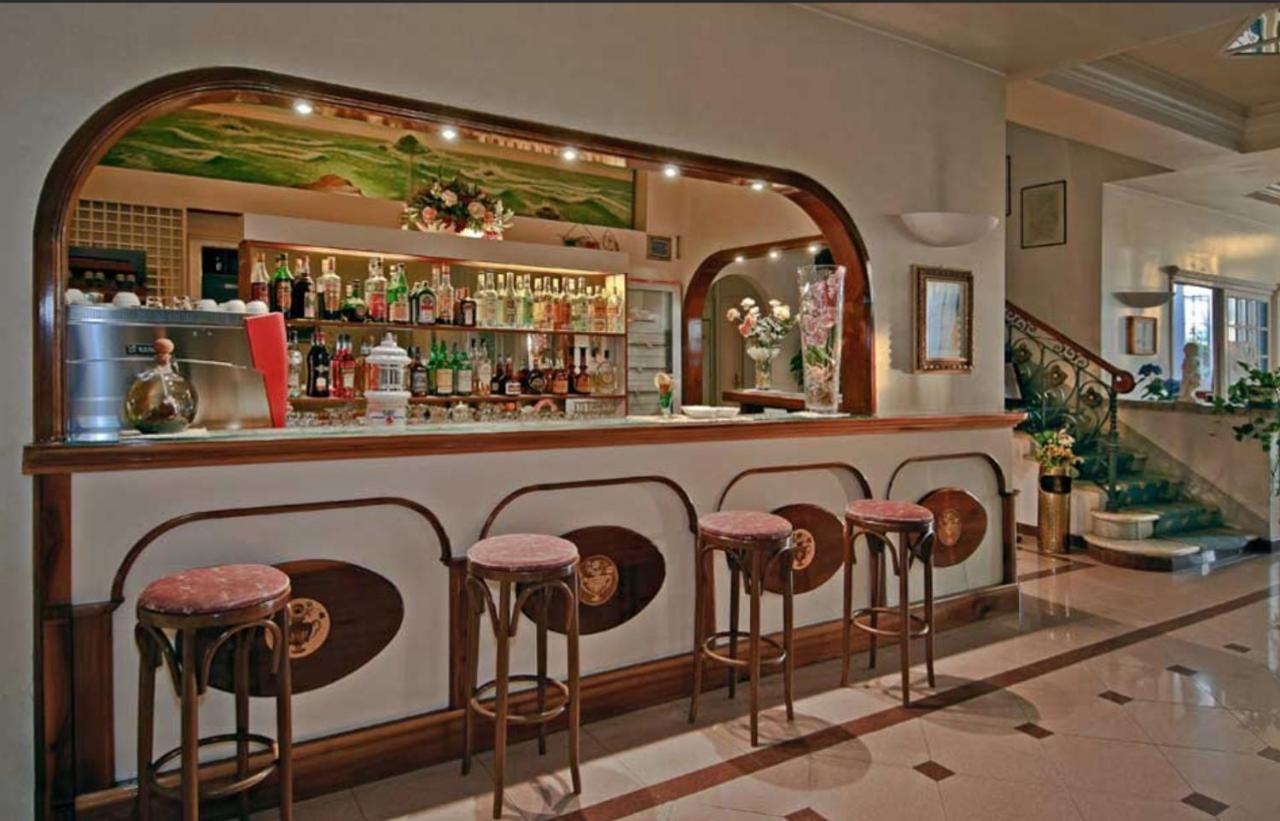 Alba Sul Mare Hotel Lido di Camaiore Eksteriør billede