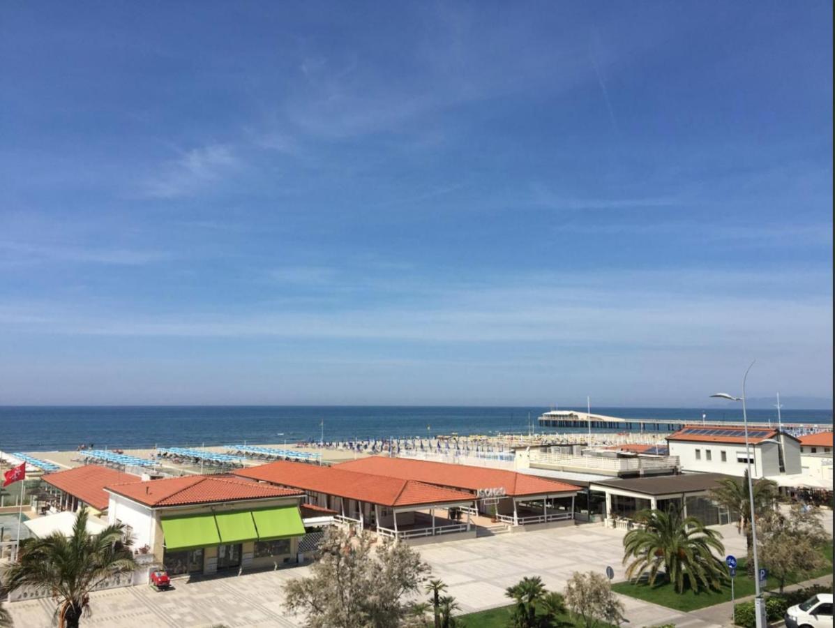 Alba Sul Mare Hotel Lido di Camaiore Eksteriør billede